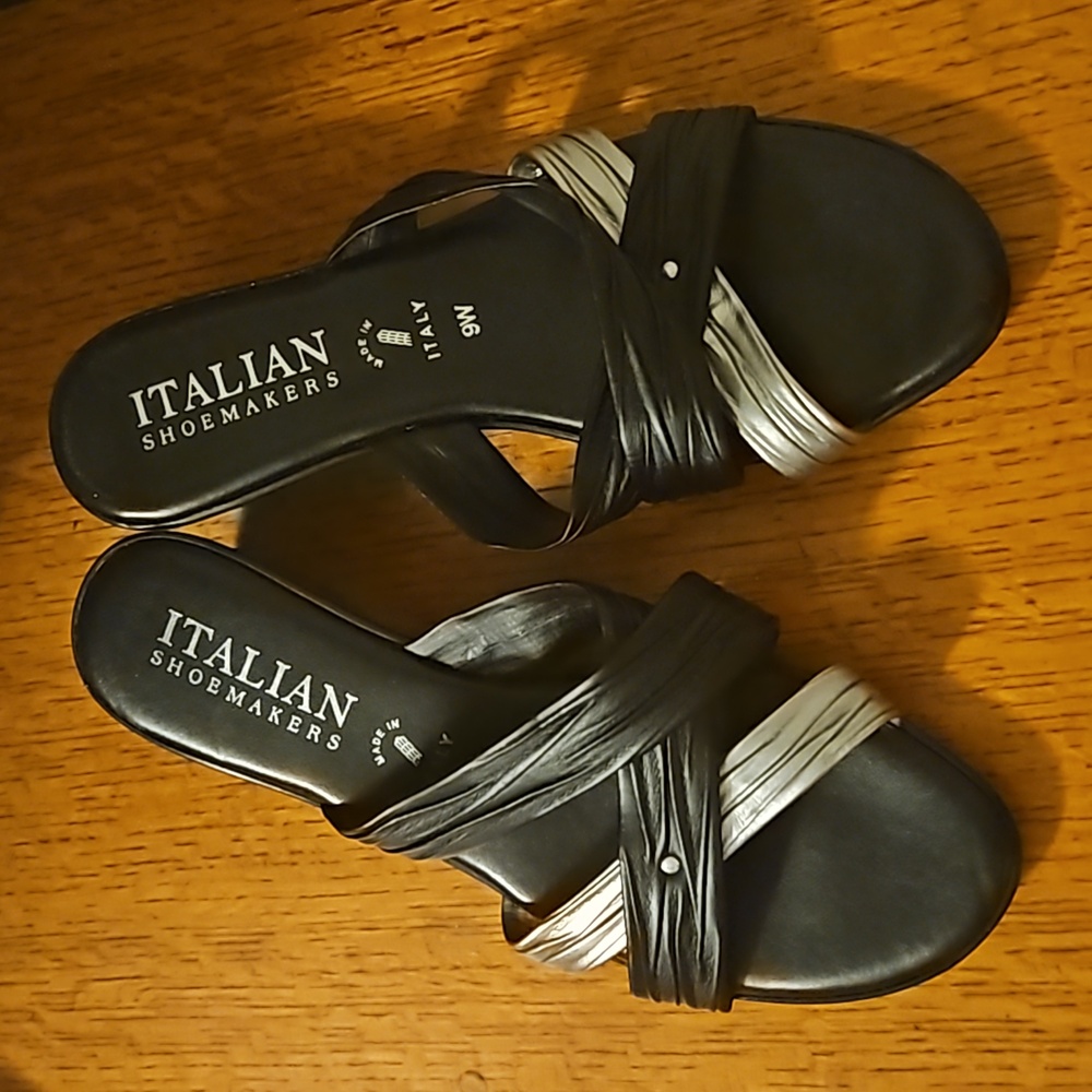 Italian Shoemakers Women's Wedge Sandals